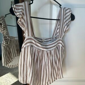 Abercrombie ruffle top XS